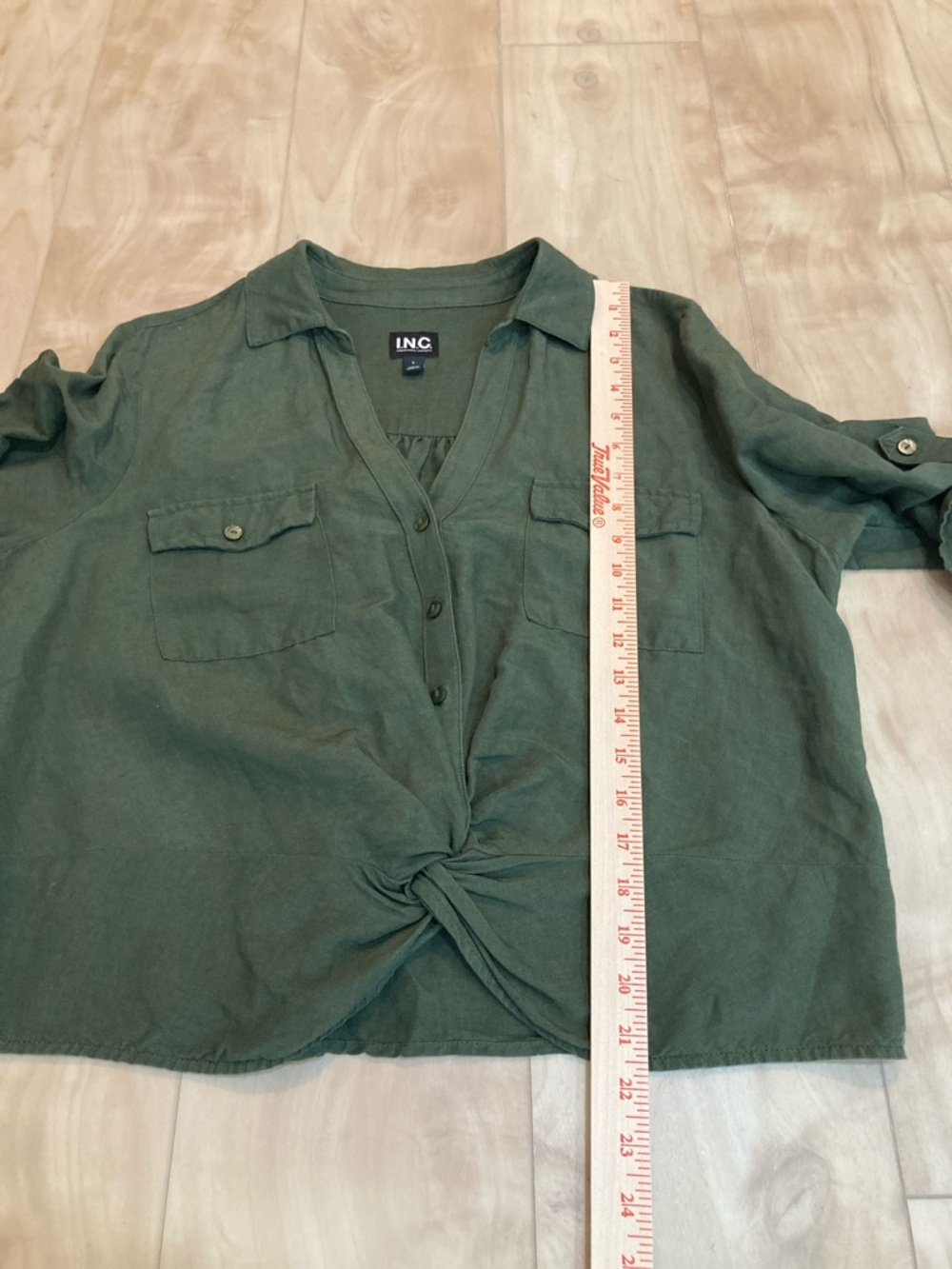Linen blend twist blouse - Picture 10 of 11